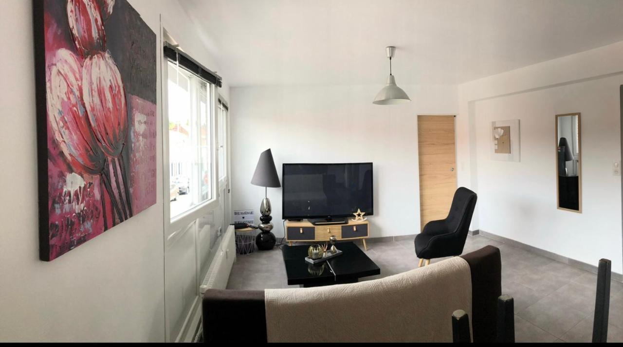 Bel Appartement Cosy Tres Calme Avec Parking Prive Templemars Eksteriør billede