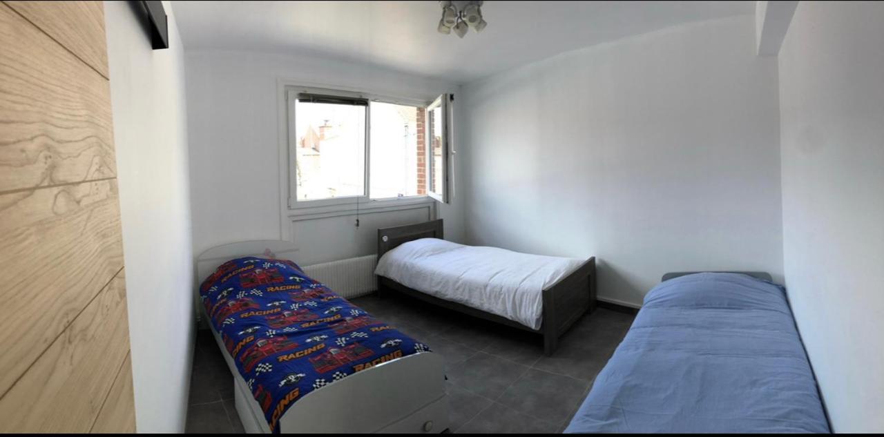 Bel Appartement Cosy Tres Calme Avec Parking Prive Templemars Eksteriør billede